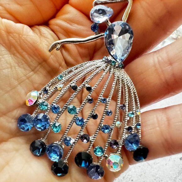 Vintage Ballerina Brooch With Blue Crystals 2 inches Tall - Picture 3 of 6